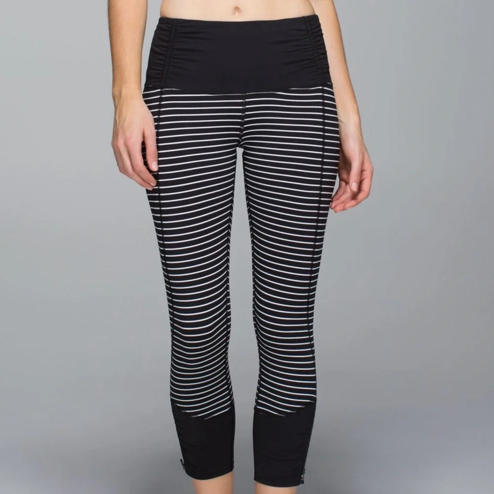 Lululemon Runday Crop Leggings - Picture 2 of 14